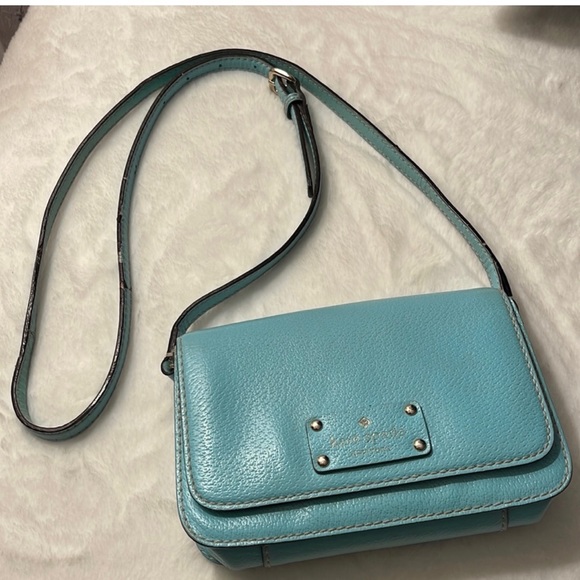 kate spade Handbags - Kate Spade Grab N Go Bag